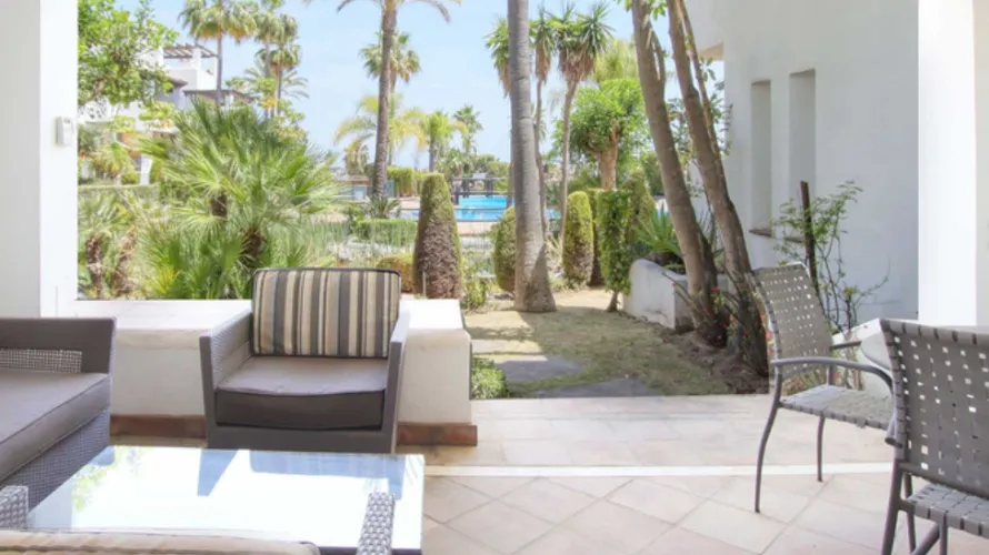3 bedrooms townhouse for sale , Benahavis, Spain No. 31049 № 1