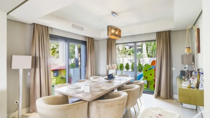 5 bedrooms villa for sale , Marbella, Spain No. 31050 № 10