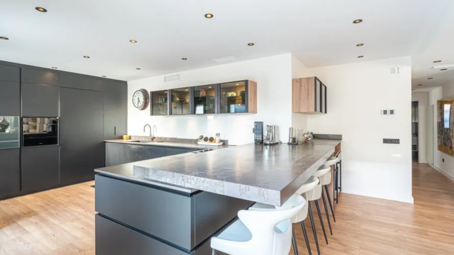 5 bedrooms villa for sale , Marbella, Spain No. 30641 № 17