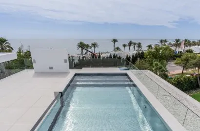 4 bedrooms townhouse for sale , Marbella, Spain No. 30518