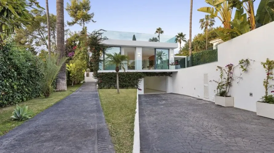 5 bedrooms villa for sale , Nueva Andalucia, Spain No. 30626 № 24