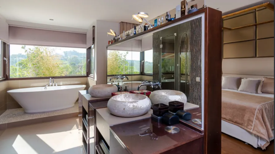 5 bedrooms villa for sale , Nueva Andalucia, Spain No. 31125 № 12