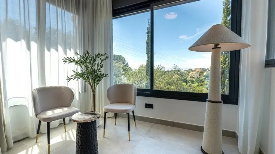 6 bedrooms villa for sale , Marbella, Spain No. 31051 № 11