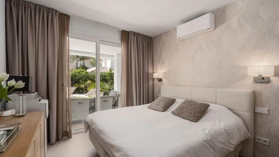 4 bedrooms house for sale , Estepona, Spain No. 31037 № 13