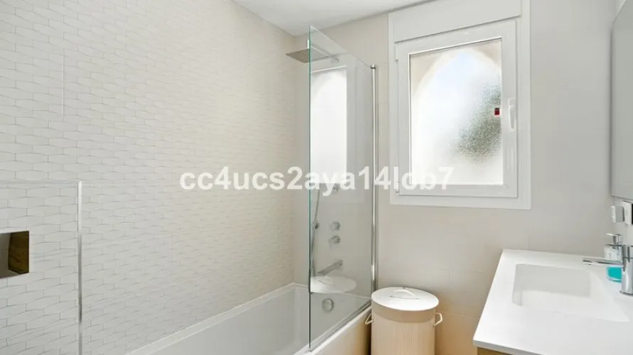 3 bedrooms townhouse for sale , Nueva Andalucia, Spain No. 31068 № 25