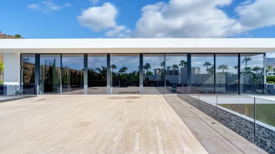 6 bedrooms villa for sale , Nueva Andalucia, Spain No. 30574 № 7