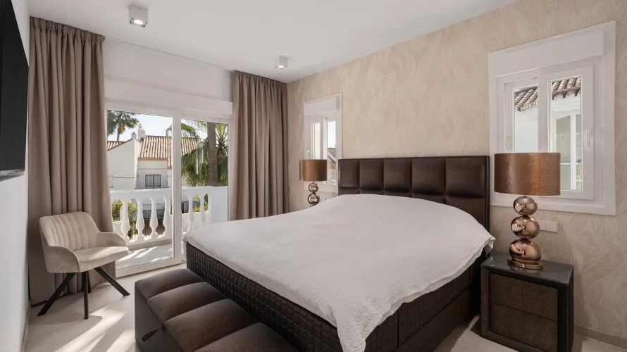 4 bedrooms house for sale , Estepona, Spain No. 31037 № 18