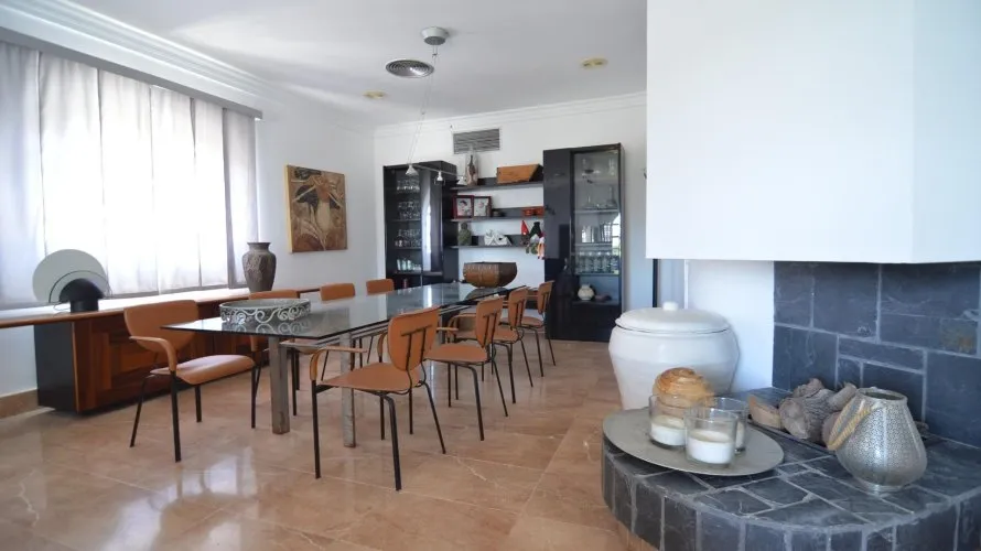 4 bedrooms villa for sale , Torrevieja, Spain No. 30945 № 1