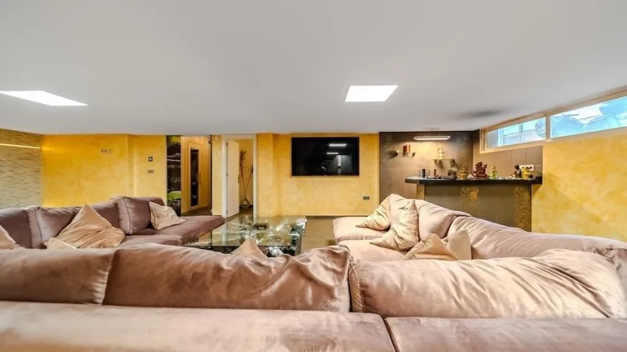 5 bedrooms villa for sale , Torrevieja, Spain No. 31021 № 20