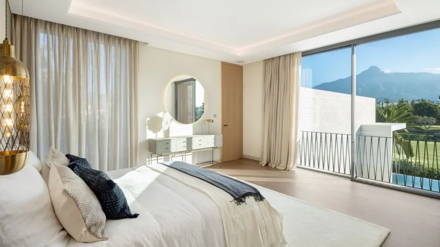 5 bedrooms house for sale , Nueva Andalucia, Spain No. 30999 № 6