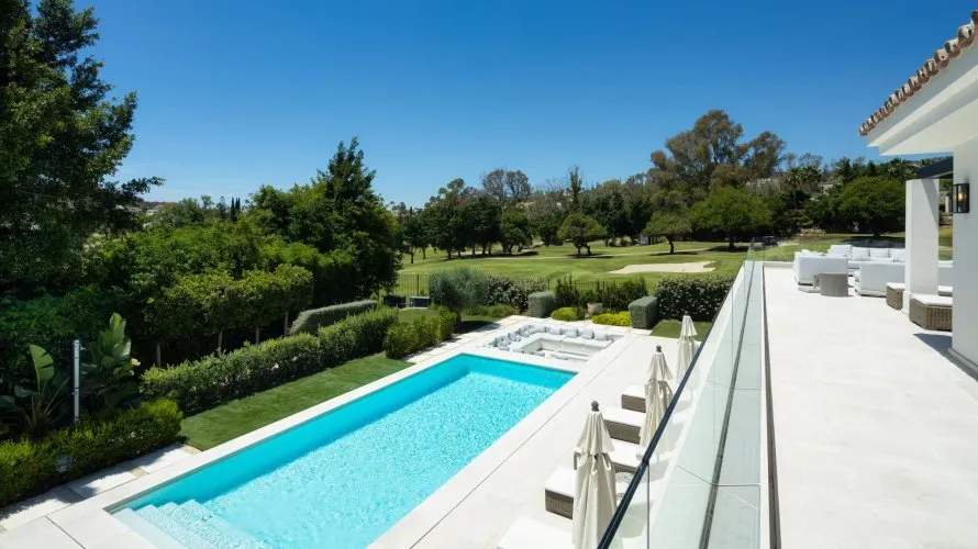 5 bedrooms villa for sale , Nueva Andalucia, Spain No. 30729 № 8