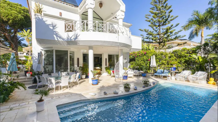 4 bedrooms villa for sale , Marbella, Spain No. 31131 № 28