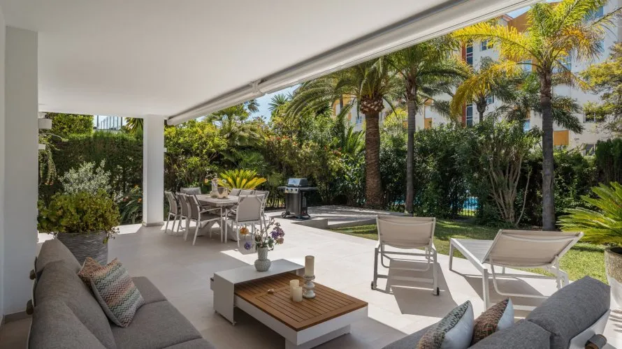 4 bedrooms house for sale , Estepona, Spain No. 31037 № 3