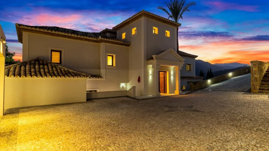 6 bedrooms villa for sale , Benahavis, Spain No. 30745 № 3