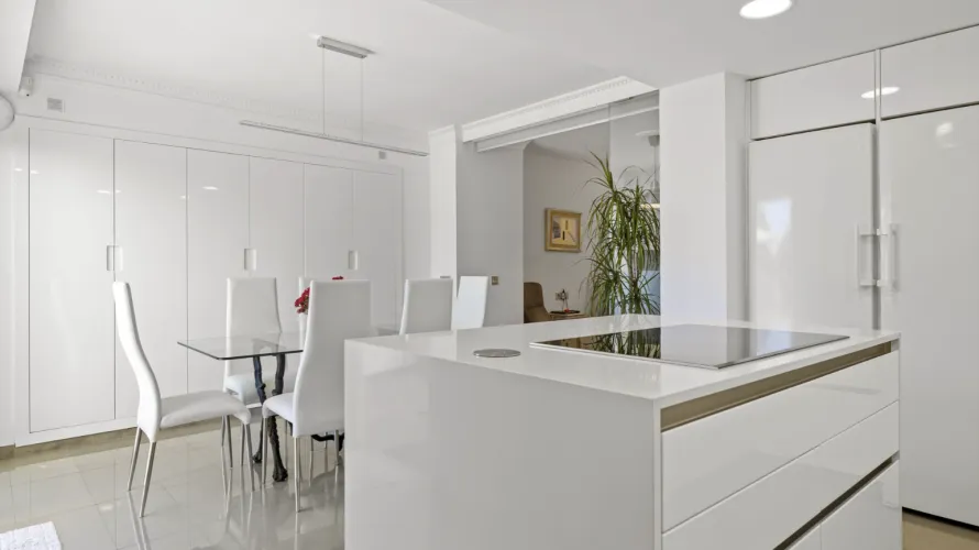 4 bedrooms townhouse for sale , Nueva Andalucia, Spain No. 30754 № 13