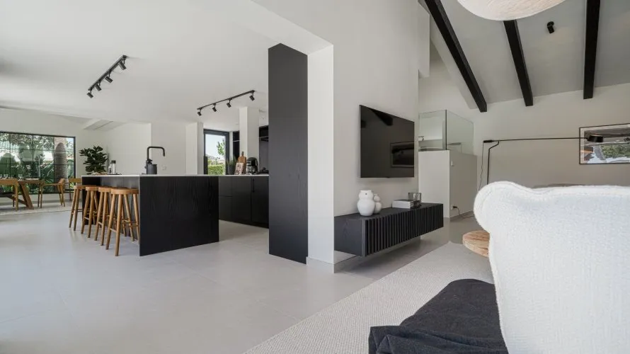 7 bedrooms villa for sale , Nueva Andalucia, Spain No. 30512 № 26