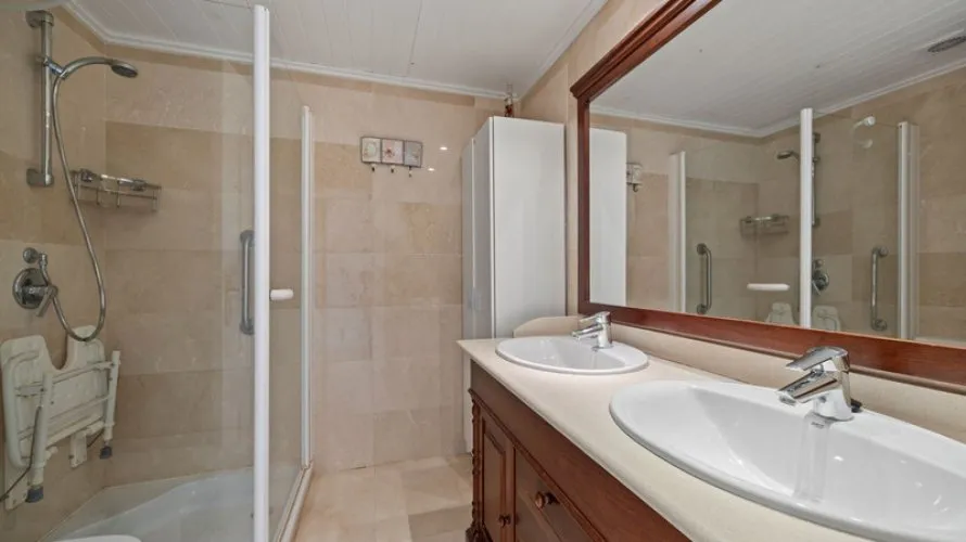 3 bedrooms townhouse for sale , Benahavis, Spain No. 31044 № 25