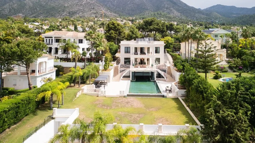 8 bedrooms house for sale , Marbella, Spain No. 31062 № 17