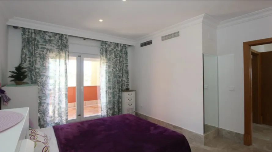 6 bedrooms villa for sale , Marbella, Spain No. 30637 № 8