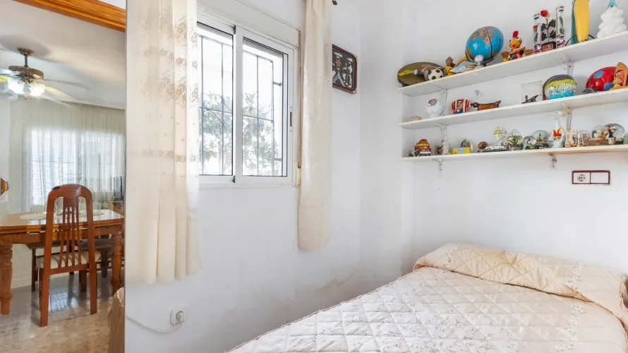 4 bedrooms bungalow for sale , Torrevieja, Spain No. 30684 № 13