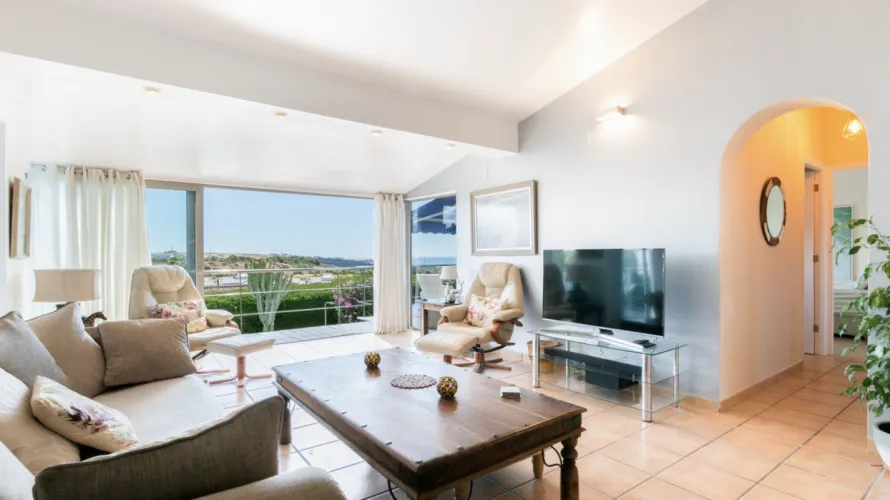 3 bedrooms villa for sale , Estepona, Spain No. 30734 № 1