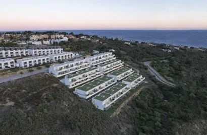 4 bedrooms townhouse for sale , Manilva, Spain No. 30505