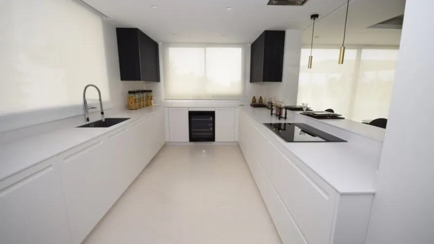 4 bedrooms villa for sale , Nueva Andalucia, Spain No. 31053 № 3