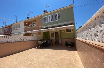 3 bedrooms house for sale , Torrevieja, Spain No. 31100