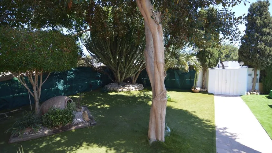 4 bedrooms villa for sale , Torrevieja, Spain No. 30945 № 9