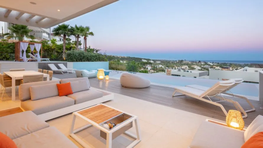 5 bedrooms house for sale , Nueva Andalucia, Spain No. 30646 № 2