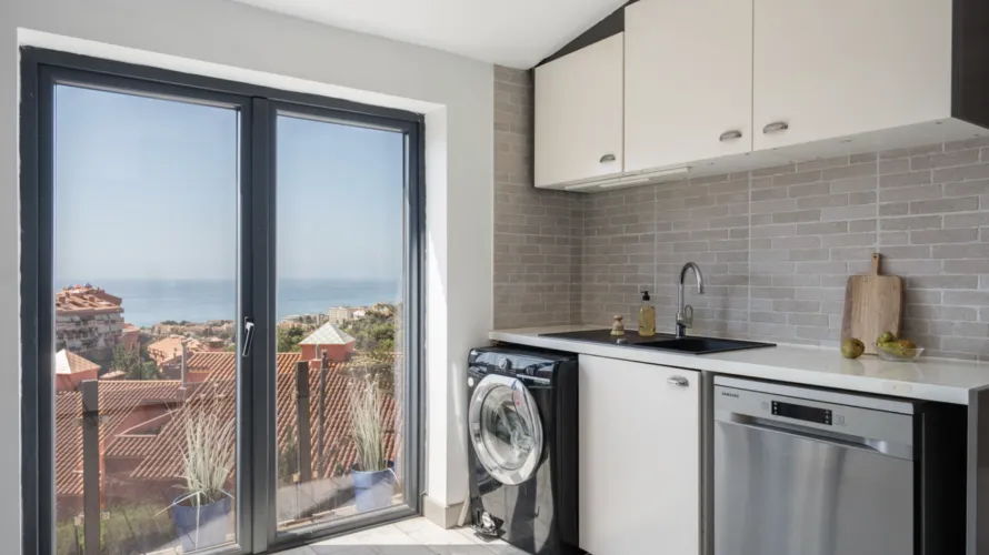 2 bedrooms house for sale , Fuengirola, Spain No. 31180 № 4