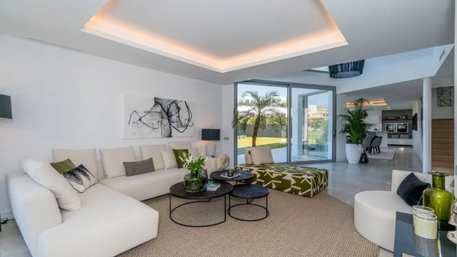 4 bedrooms villa for sale , Marbella, Spain No. 30635 № 7