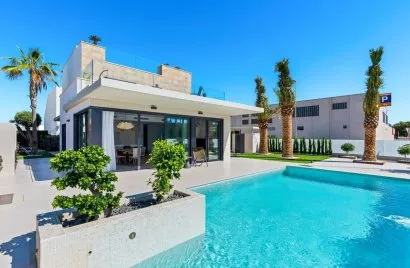 4 bedrooms villa for sale , Campoamor, Spain No. 30705