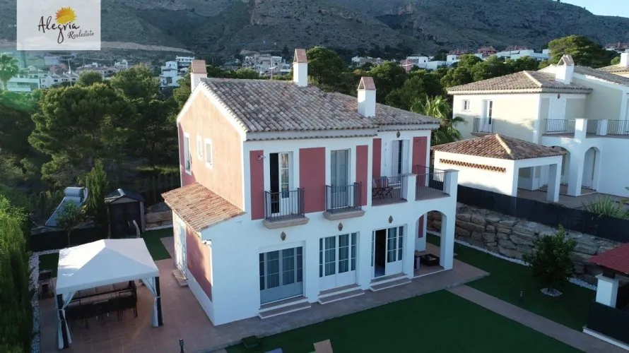4 bedrooms villa for sale , Finestrat, Spain No. 30793