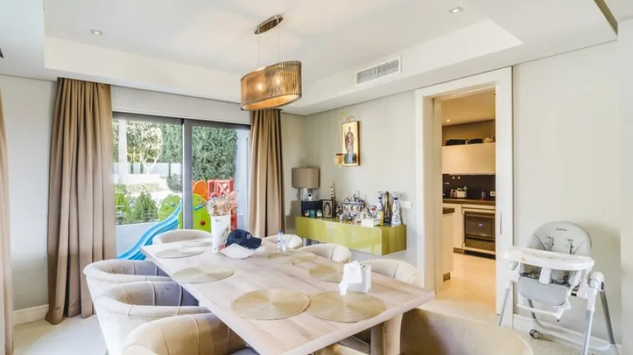 5 bedrooms villa for sale , Marbella, Spain No. 31050 № 28