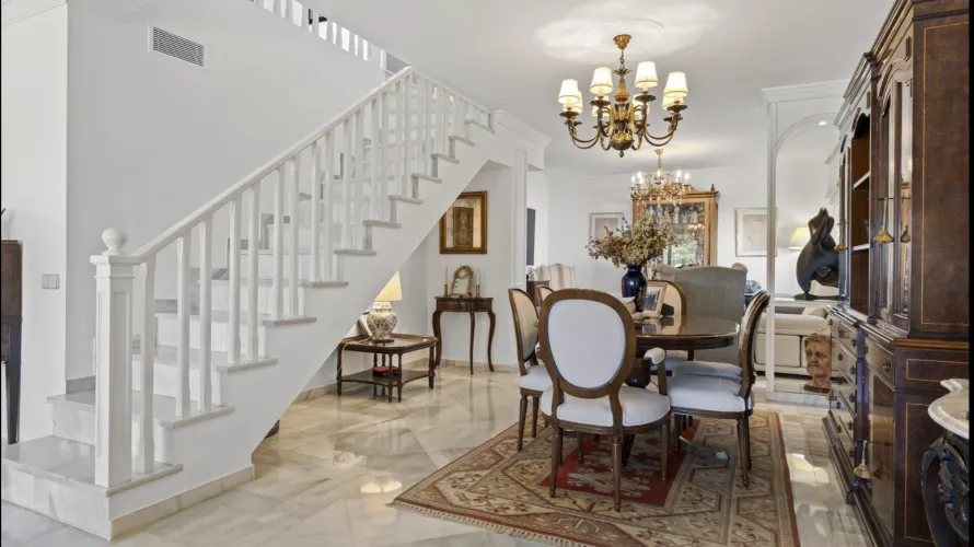 4 bedrooms townhouse for sale , Nueva Andalucia, Spain No. 30754 № 16