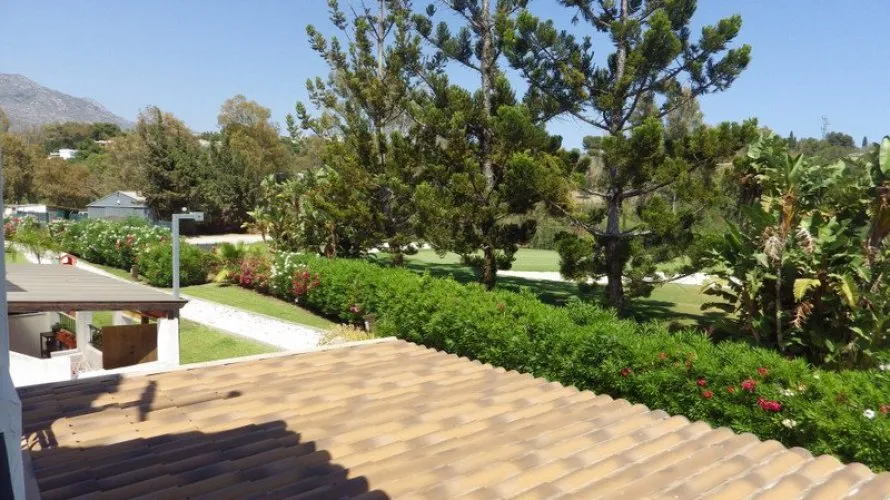 5 bedrooms townhouse for sale , Nueva Andalucia, Spain No. 30589