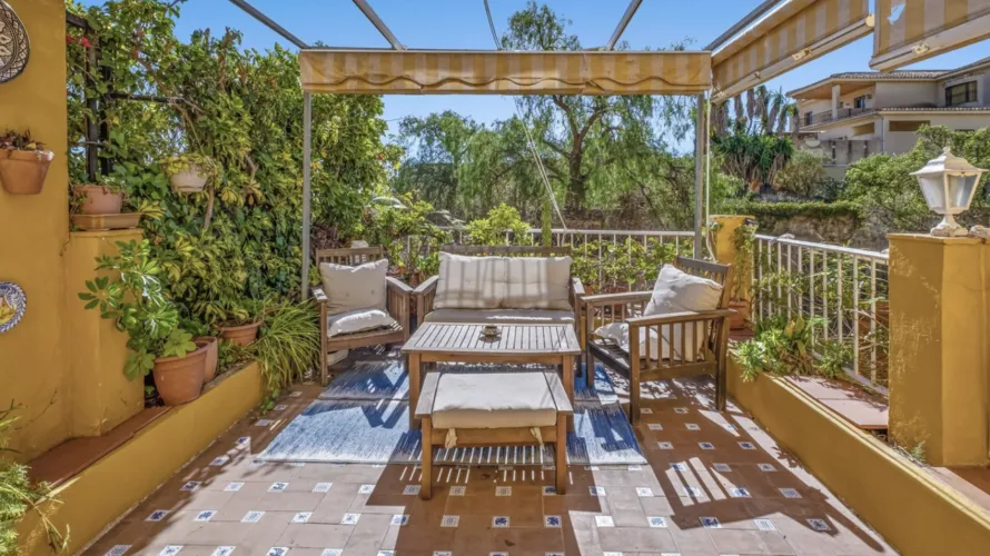 4 bedrooms house for sale , Malaga, Spain No. 31079 № 1