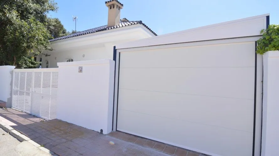 4 bedrooms villa for sale , Torrevieja, Spain No. 30945 № 16