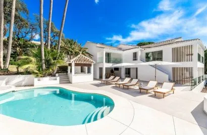 5 bedrooms villa for sale , Marbella, Spain No. 31054