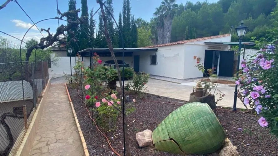 3 bedrooms house for sale , Algimia d'Alfara, Spain No. 30818 № 11