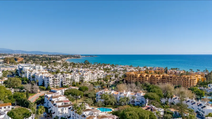 3 bedrooms townhouse for sale , Estepona, Spain No. 31065 № 11