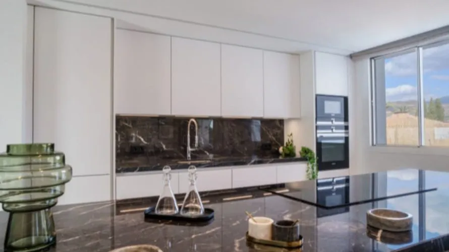 5 bedrooms villa for sale , Marbella, Spain No. 30608 № 7