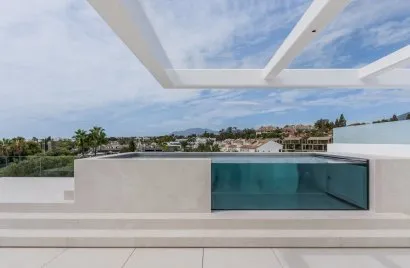 4 bedrooms townhouse for sale , Marbella, Spain No. 30519