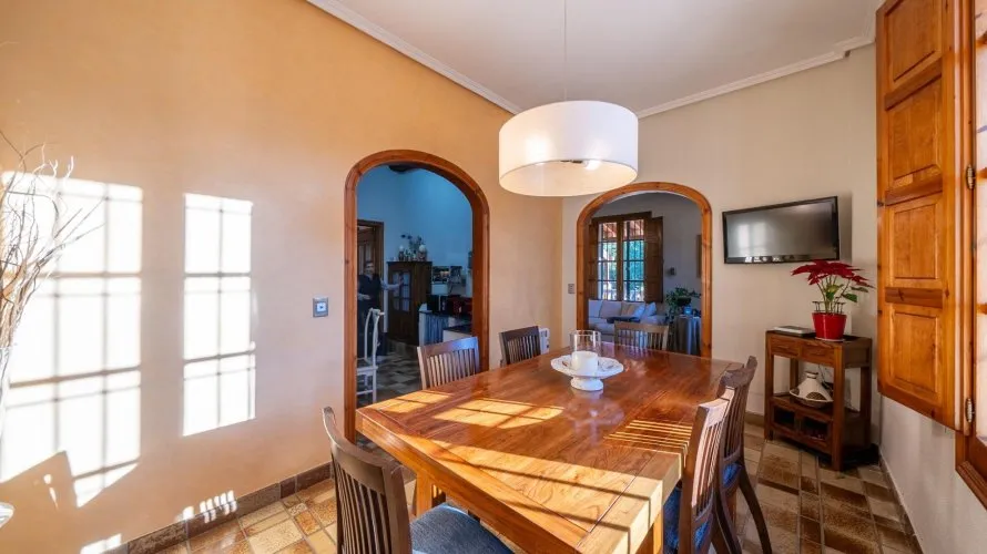 7 bedrooms house for sale , Mutxamel, Spain No. 30700 № 11