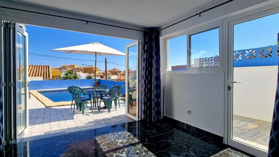 4 bedrooms villa for sale , Fuengirola, Spain No. 30724 № 2