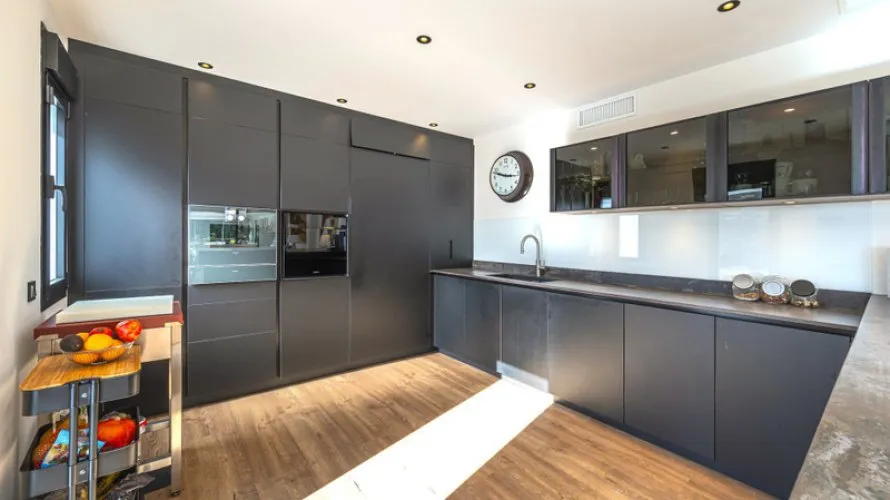 5 bedrooms villa for sale , Marbella, Spain No. 30641 № 15