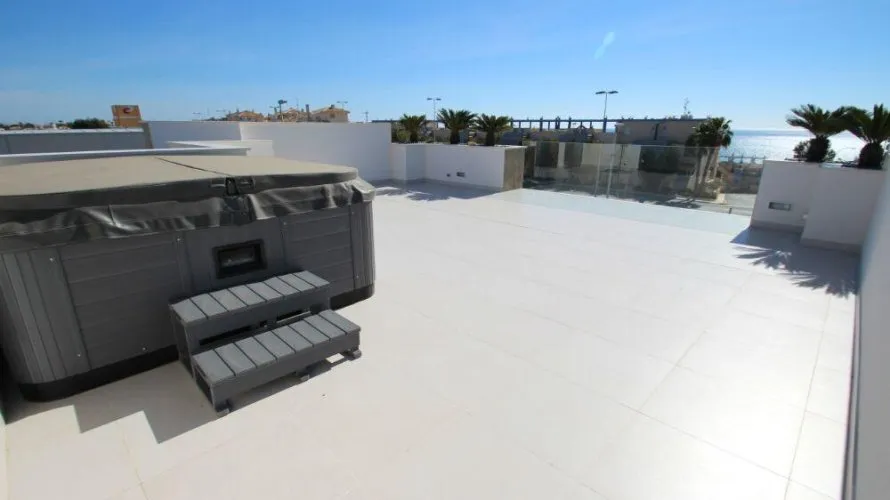 4 bedrooms villa for sale, Campoamor, Spain No. 32032 № 12