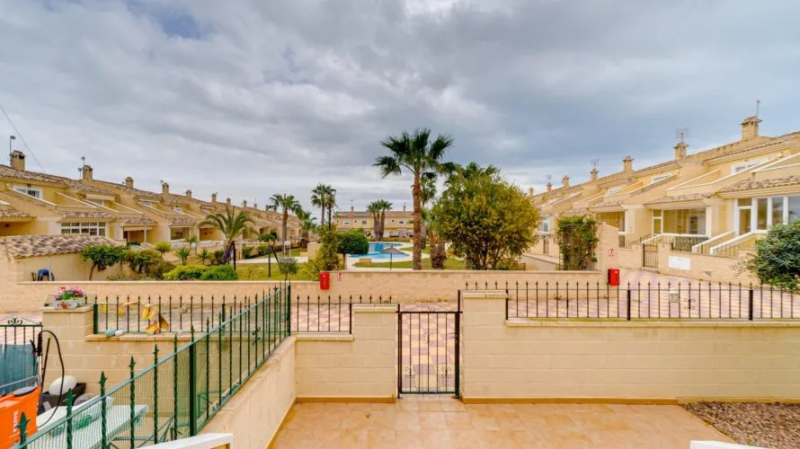 5 bedrooms bungalow for sale , Los Altos, Spain No. 32002 № 23