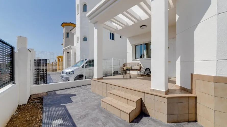 3 bedrooms house for sale , San Fulgencio, Spain No. 31947 № 1